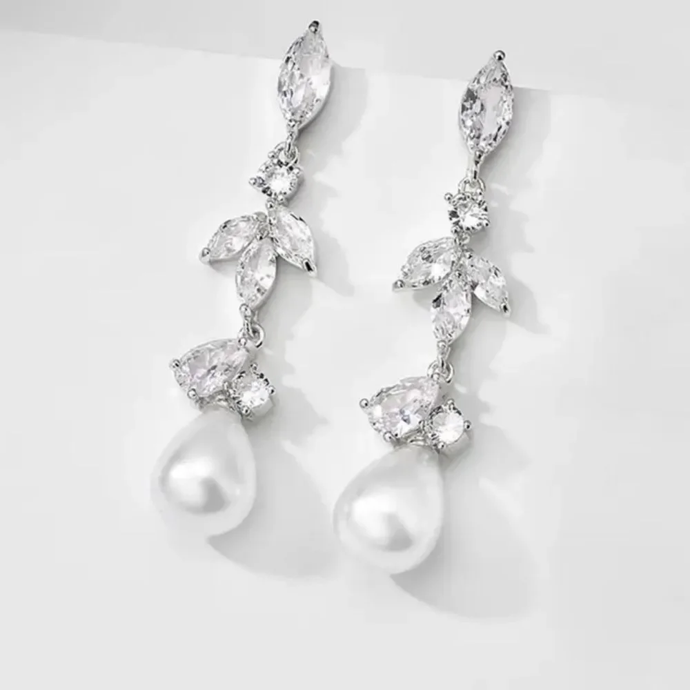 Cubic Zirconia Water Drop Pearl Dangle Bride Earrings - Picture 3 of 3
